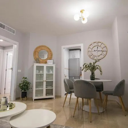 Apartment New! Luxury Center & 2 Balconies