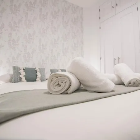 New! Luxury Center & 2 Balconies Apartment Malaga