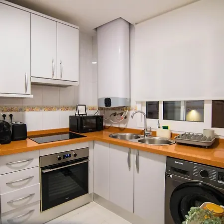 New! Luxury Center & 2 Balconies Apartment Malaga