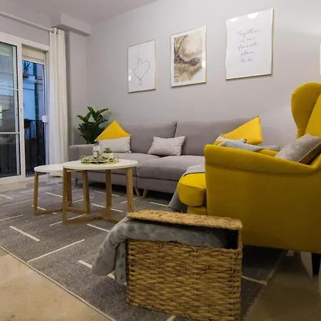 Apartment New! Luxury Center & 2 Balconies *
