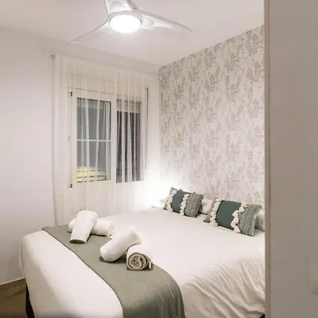 New! Luxury Center & 2 Balconies Malaga