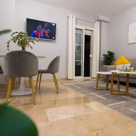 Apartment New! Luxury Center & 2 Balconies Malaga